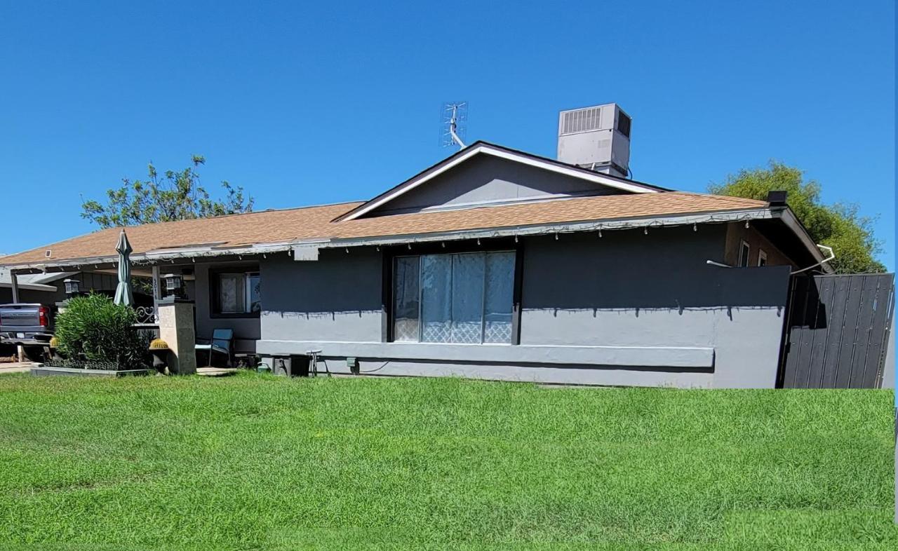 Orangewood & 51Ave Homestay - Not A Hotel 格伦代尔 外观 照片